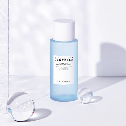 SKIN1004 Madagascar Centella Hyalu Cica Brightening Toner 30 ml (Original)
